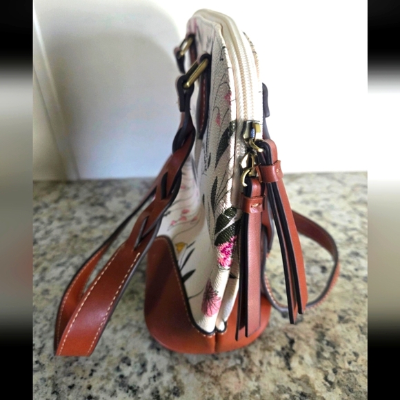 St Johns Bay Handbag - Picture 3 of 10